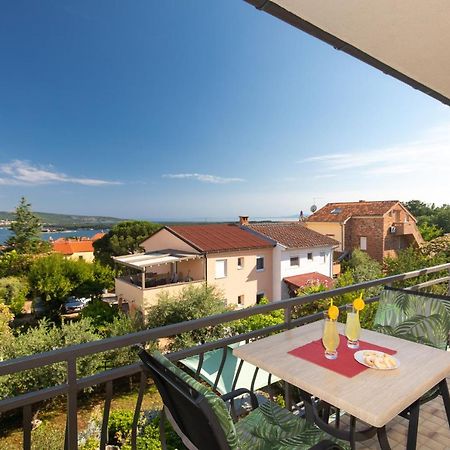Apartmani Braut Kornić Exteriör bild