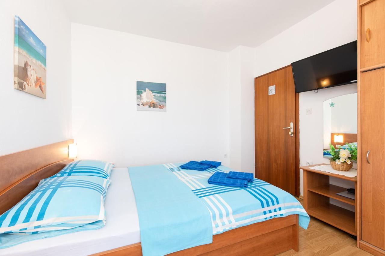 Apartmani Braut Kornić Exteriör bild